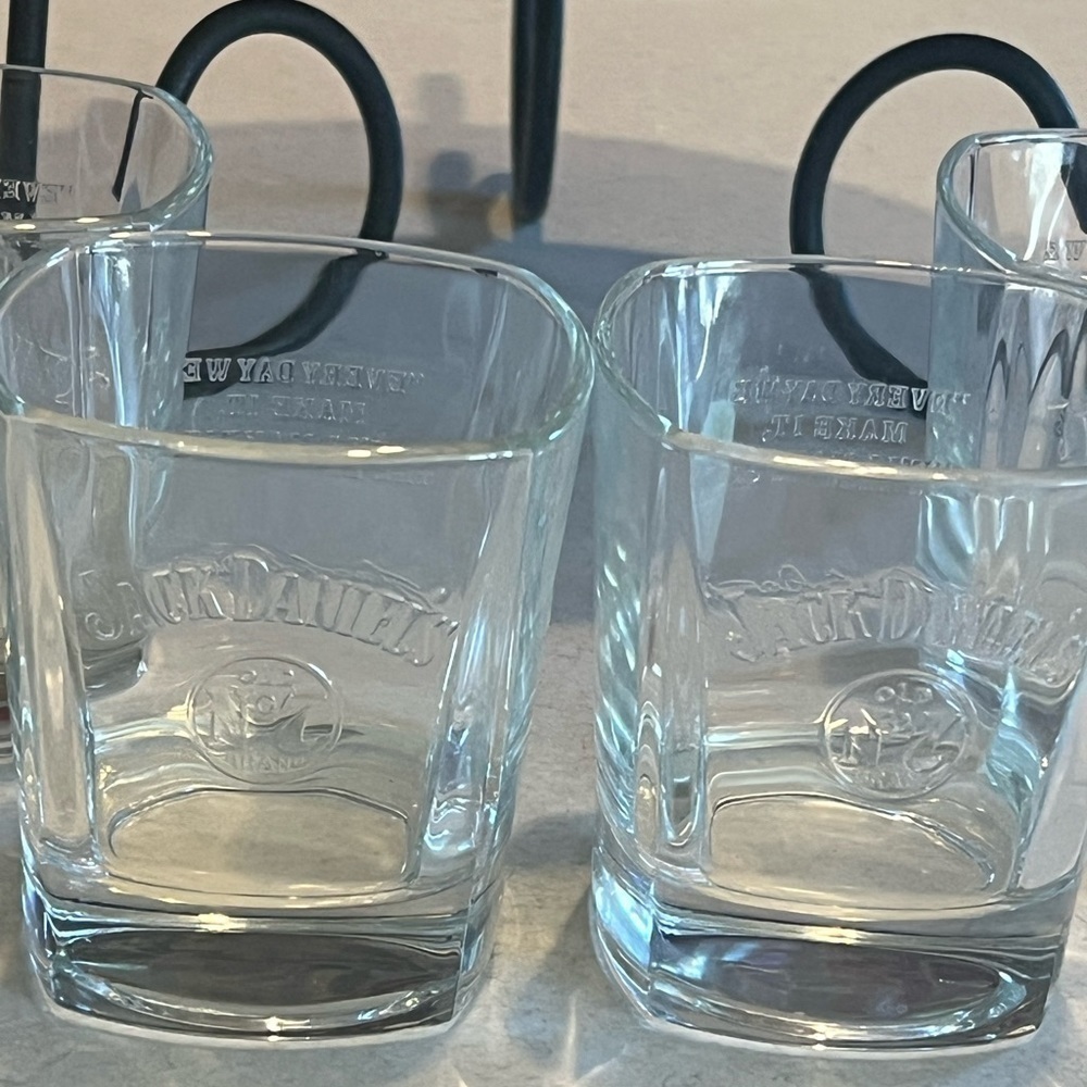 Vintage JACK  DANIELS BEVELED GLASSES - Picture 2 of 9